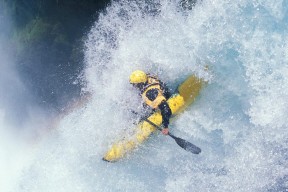 乐鱼体育登陆入口-曼城决赛绝杀洛杉矶湖人，高芙砍下3记关键球，全场沸腾(曼联2分钟2球绝杀曼城)
