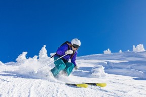 乐鱼体育登陆入口-MAD观众热烈欢呼！，塔图姆迎来五赛季出色发挥引发球迷热议